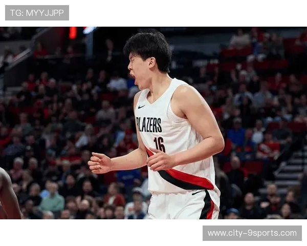 开拓者选中杨瀚森,球迷期待他成为未来核心 开拓者选中杨瀚森,球迷期待他成为未来核心