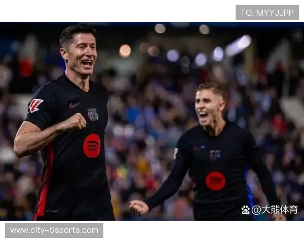 拉菲尼亚门前补射巴萨赢球在手 拉菲尼亚门前补射巴萨赢球在手